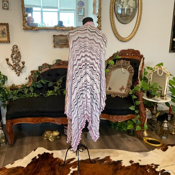 White House Black Market Chevron Stripe Tassel Trim Shawl Wrap Size M/L - Picture 3 of 3